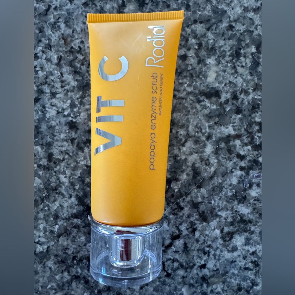 Rodial Vitamin C Papaya Enzyme Scrub